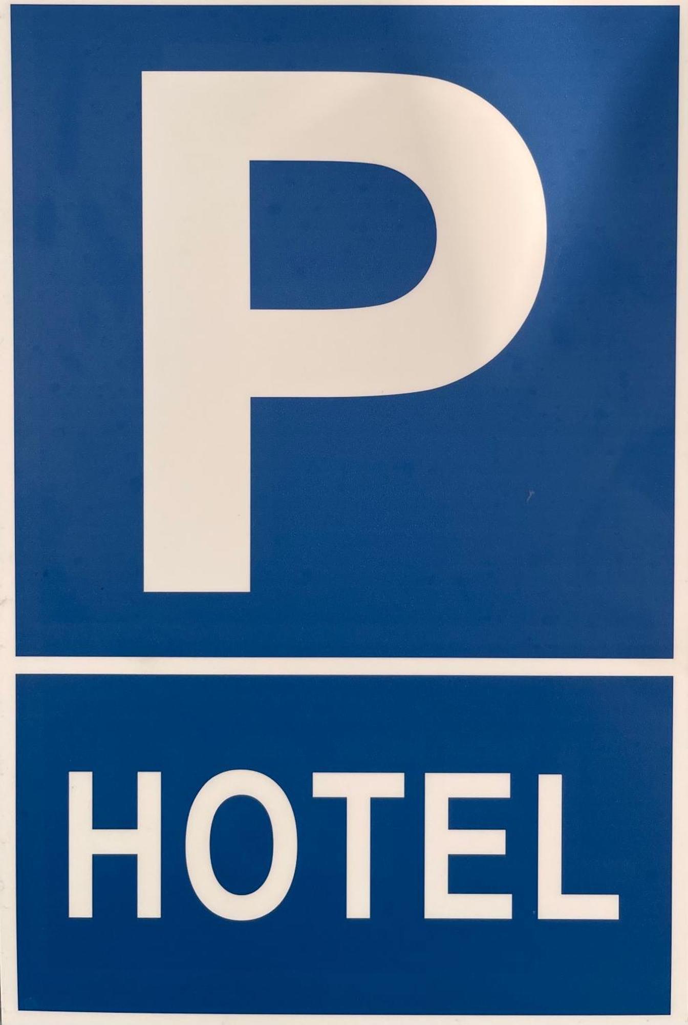 Hotel Stadt Hamburg Am Fluss Саарбрюккен Экстерьер фото