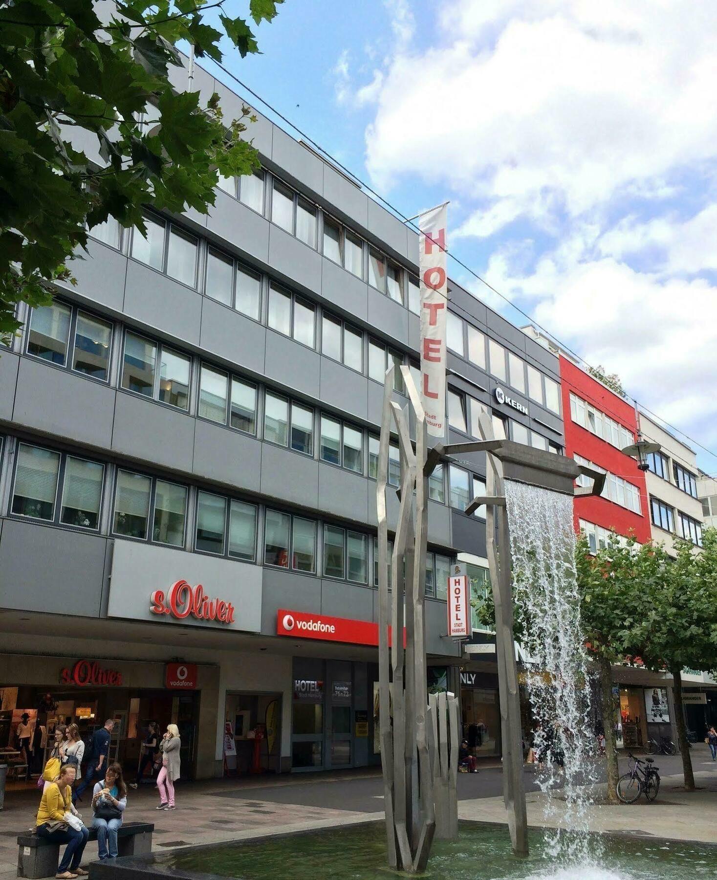 Hotel Stadt Hamburg Am Fluss Саарбрюккен Экстерьер фото